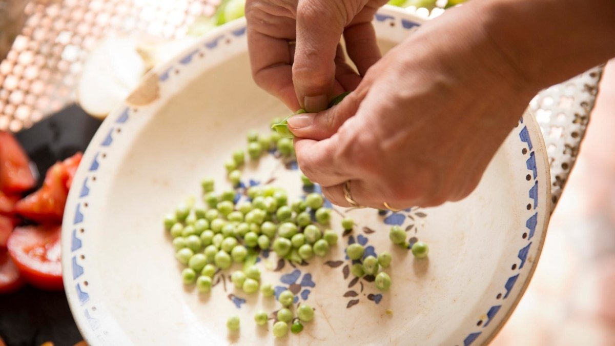 Idée recette : le petit pois façon tajine, carottes, abricot et ciboulette et sa feta à l'huile d'olive | Karine & Jeff