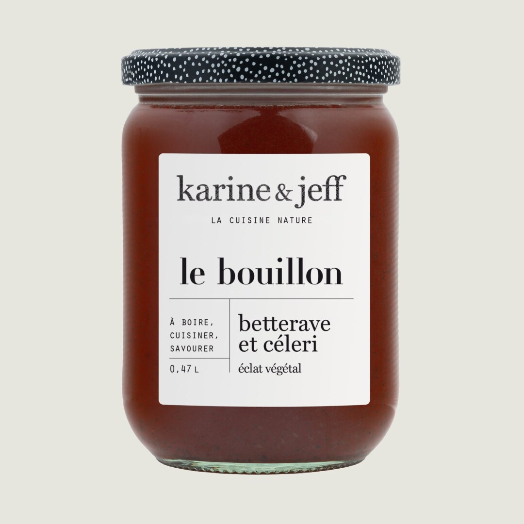 Le bouillon - betterave, céleri, citron et herbes