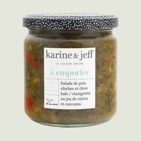 Salade de pois chiches et chou kale / vinaigrette au jus de citron et curcuma
