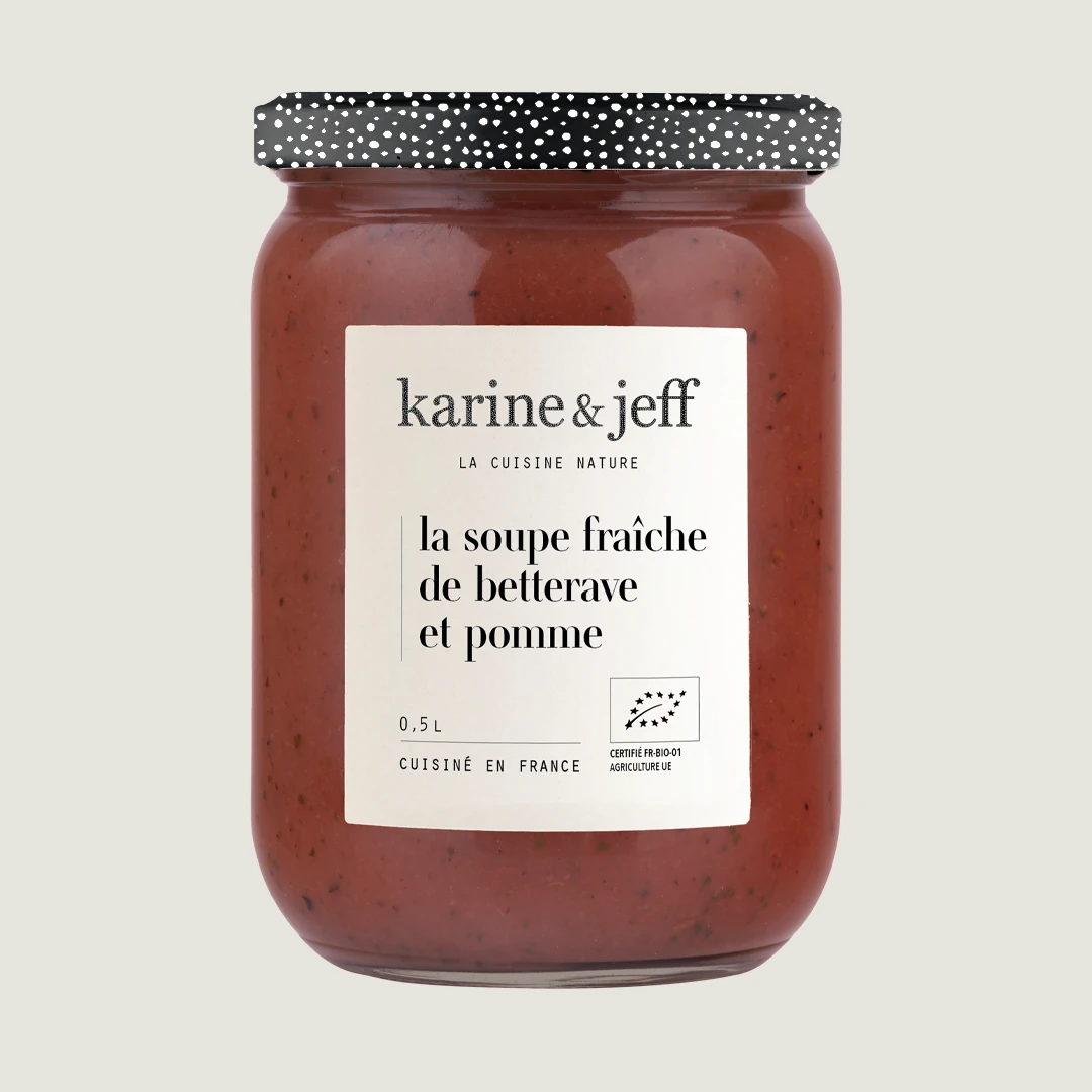 La soupe fraîche de betterave et pomme
